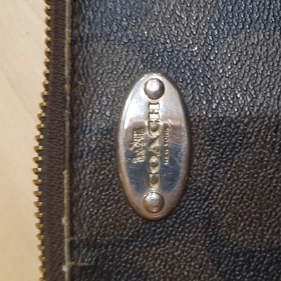 Coach Wristlet - Picture 2 of 4